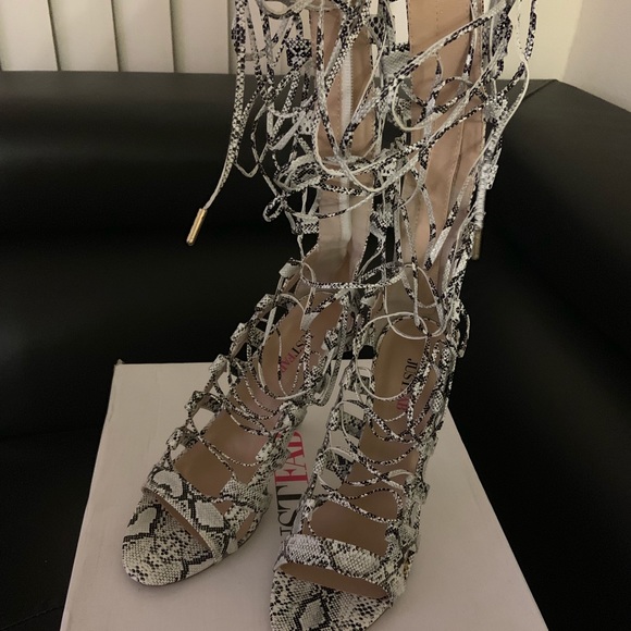 Knee high heels - Picture 2 of 2